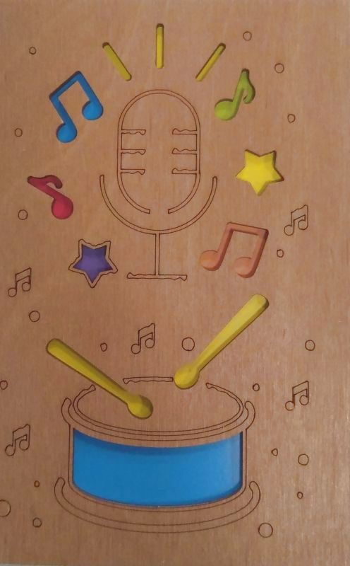 ОТК0020 Стильная деревянная открытка "Барабан и микрофон"