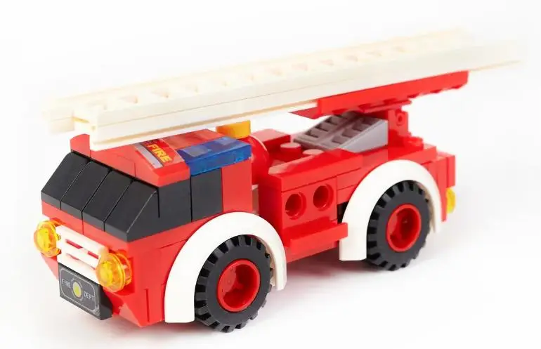 Вайс Блок. Конструктор пожарная машина с лестницей 8-в-1.TM Wise Block