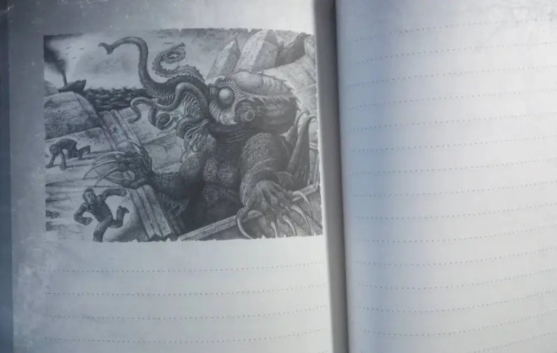 Уценка. Некрономикон. Для тех, кто не боится темноты