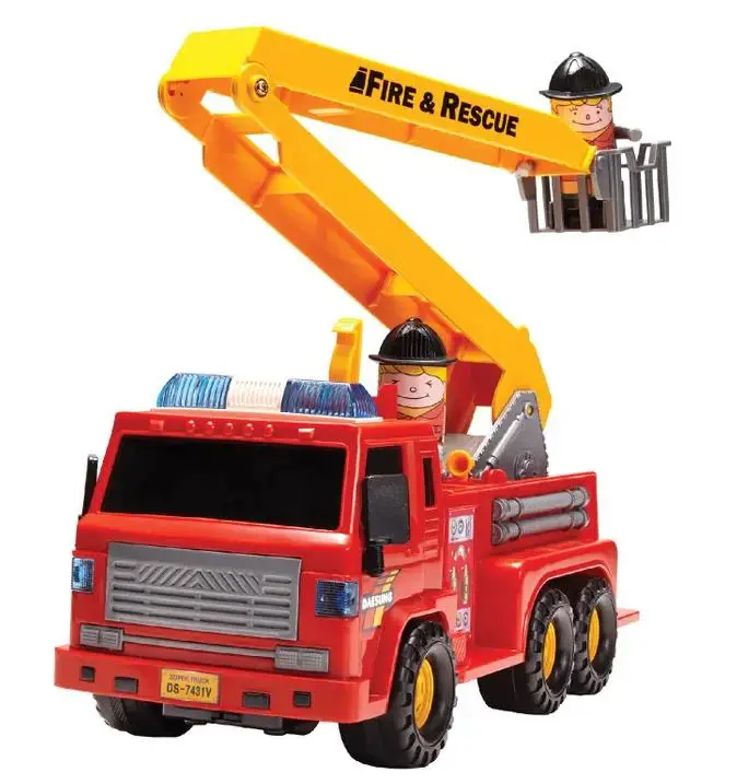 Дасунг Игровой набор Пожарная машина с двумя фигурками Daesung