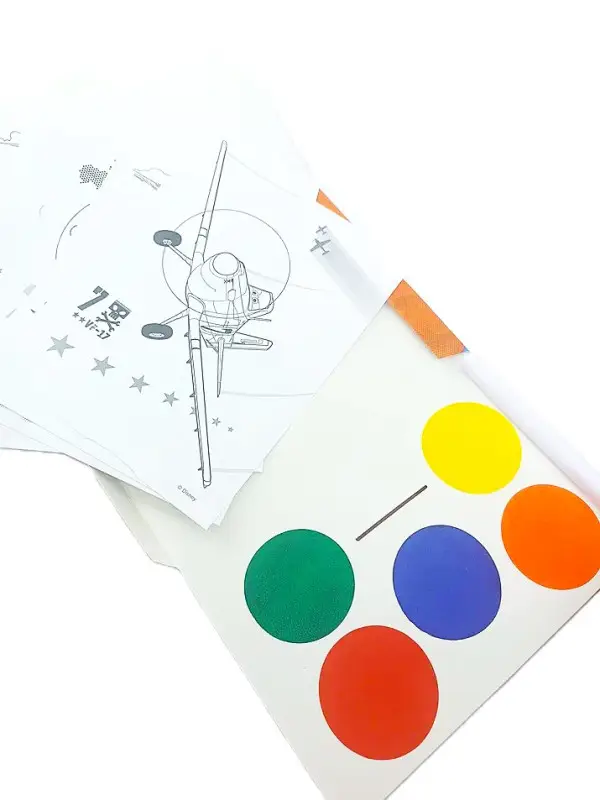 Disney. Самолеты. Раскраска с красками