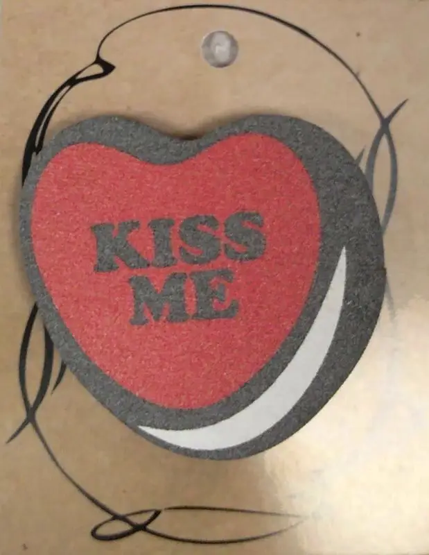 ЗН0003 Стильный деревянный "Сердце Kiss me"